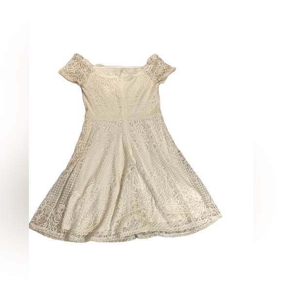 NWT Kohls Womens/Juniors Rewind Ivory Off Shoulder Lace Dress w/ Slit SizeSmall - Picture 2 of 5